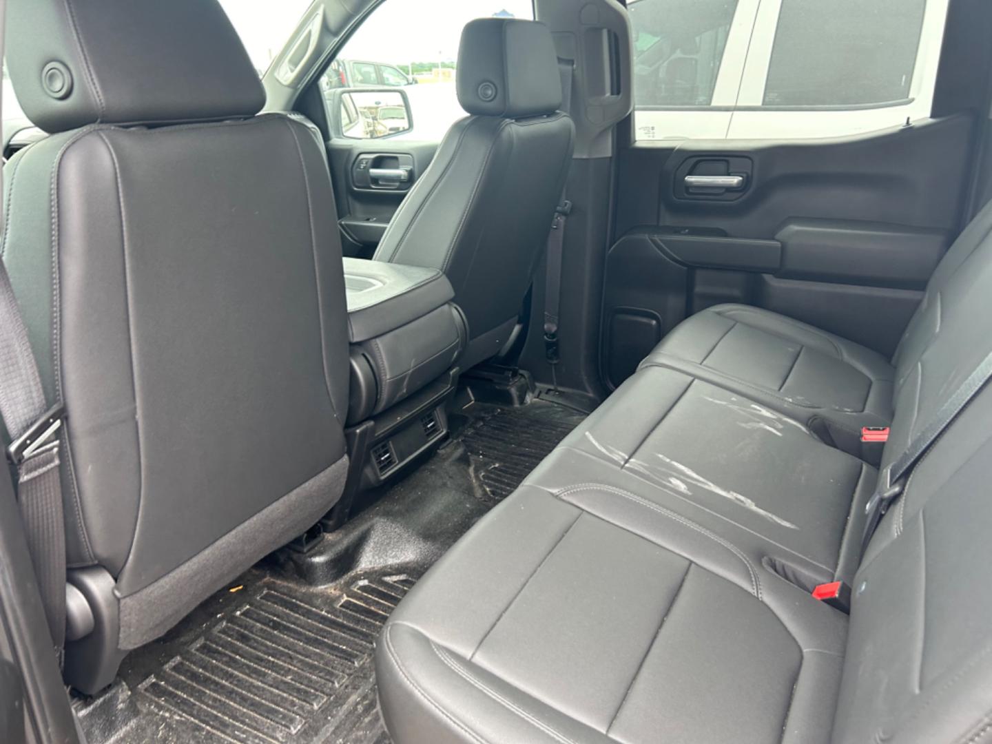 2021 White Chevrolet Silverado 1500 (1GCPWAEF3MZ) , located at 1687 Business 35 S, New Braunfels, TX, 78130, (830) 625-7159, 29.655487, -98.051491 - Photo#7